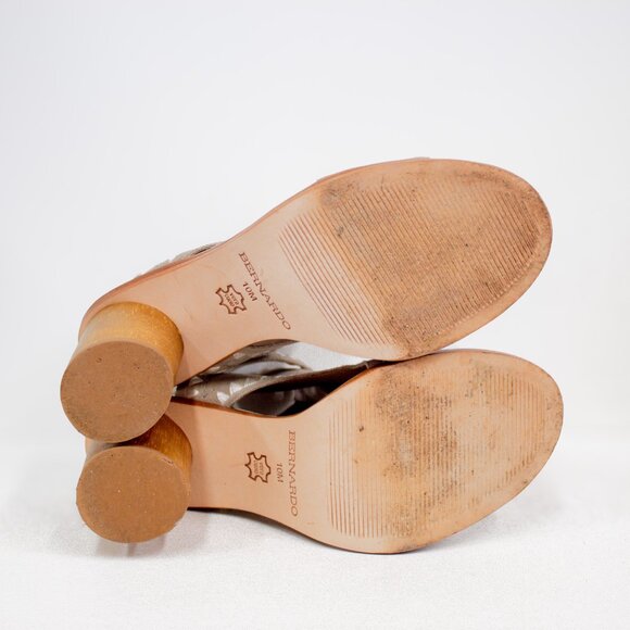 Bernardo Harper Suede Grey Embroidered Peep Toe Block Booties Women's Size 10 - Picture 7 of 10